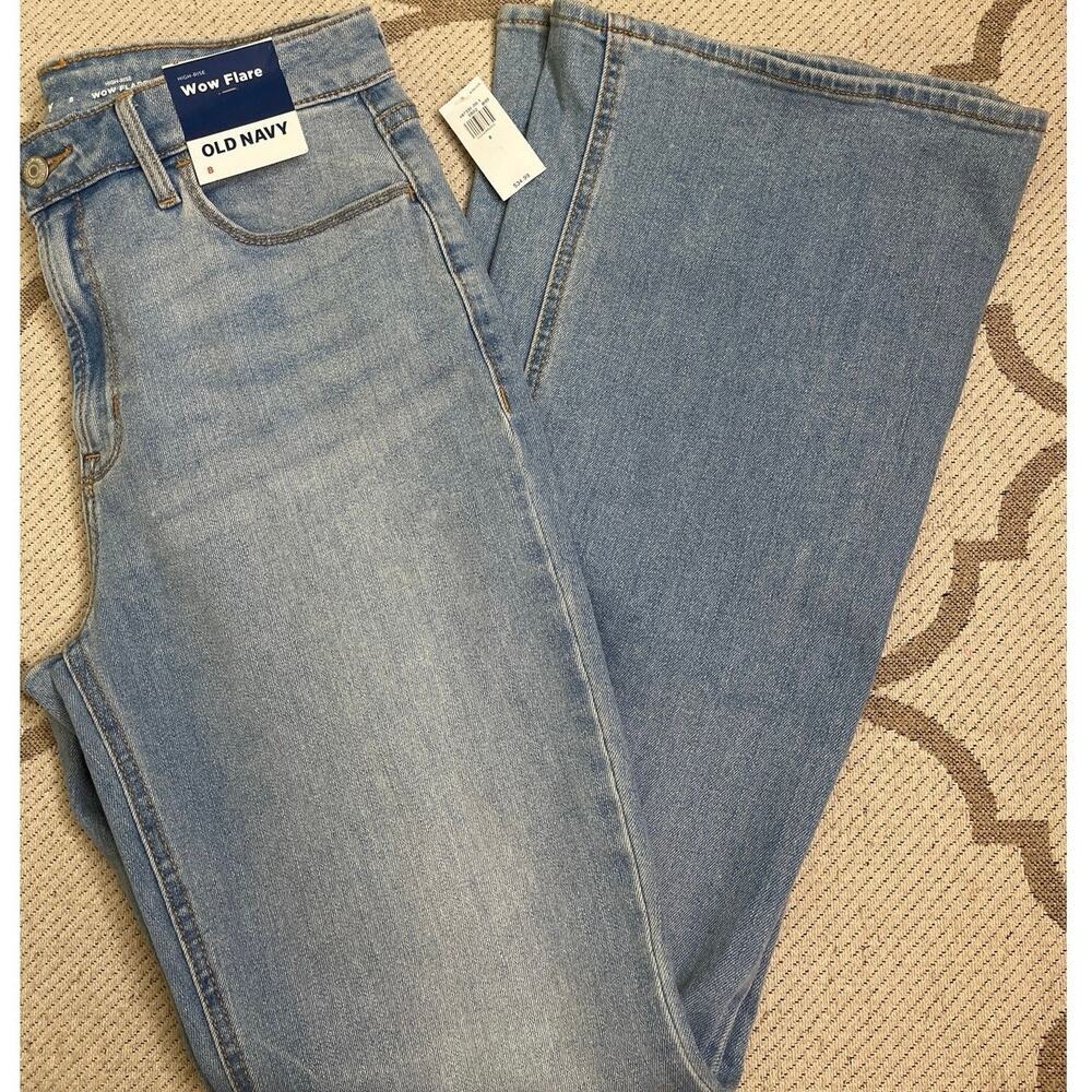 Old Navy High Rise Wow Flare Light Santa Catarina Blue Jeans, size 8, NWT